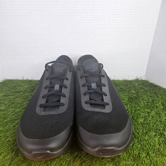 Nike Men's Revolution 7 Road Running Shoes - Picture 7 of 9